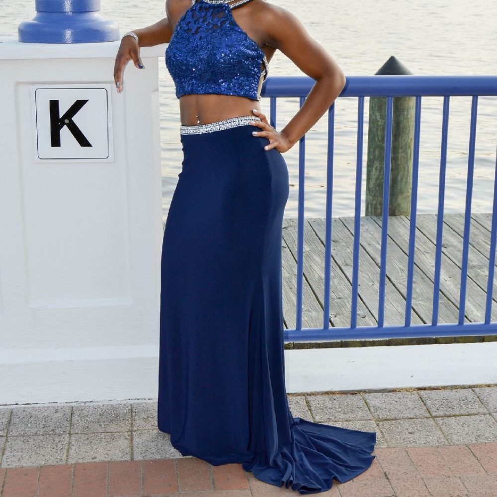 Navy blue prom dress